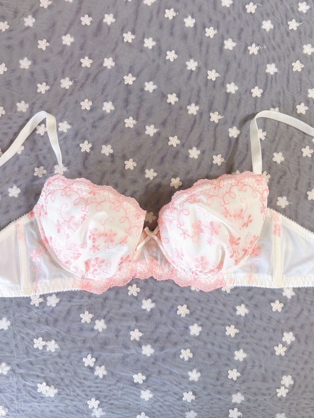 5 bras for 46! US-32B/JP-C70 Japanese Brand Floral Embroidery Push Up Bra